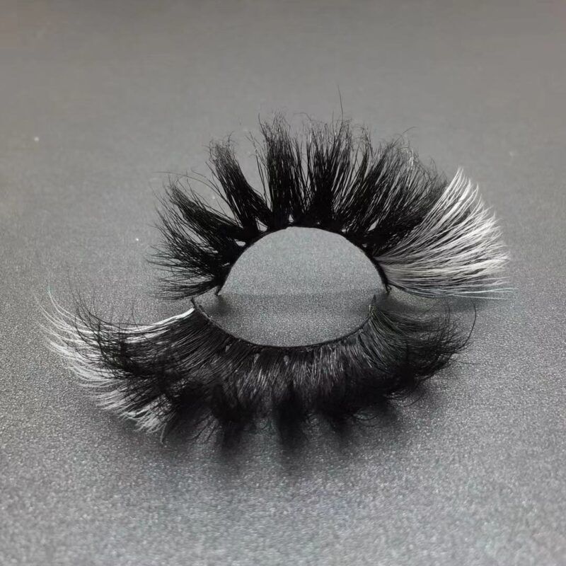 colored mink lashes